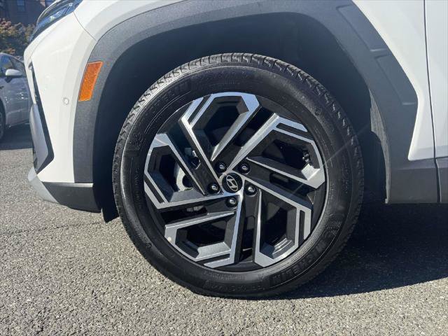 Used 2025 Hyundai Tucson Limited AWD/4WD image 8