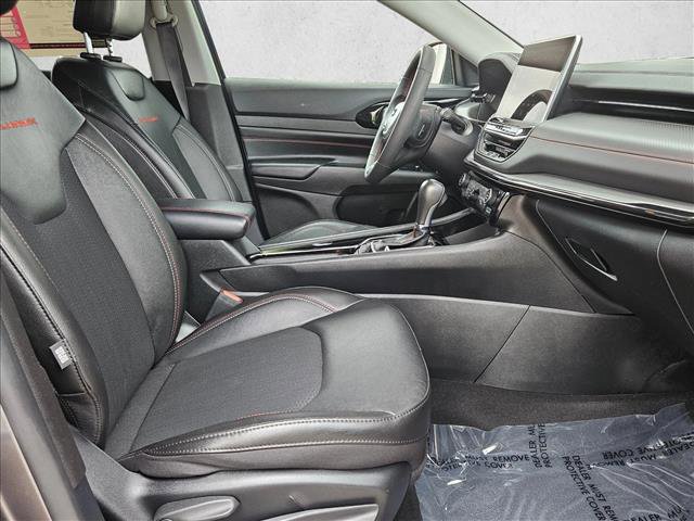 Used 2022 Jeep Compass Trailhawk image 20