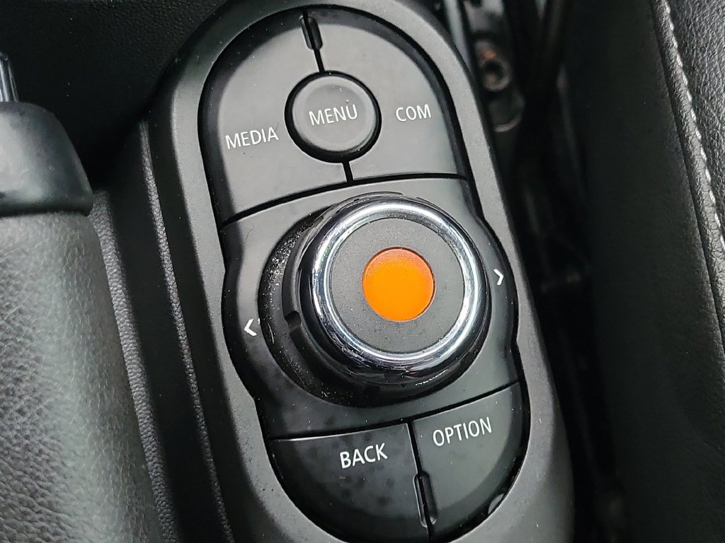 Used 2020 MINI Cooper Convertible FWD image 35