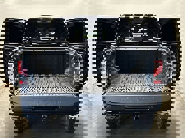 Used 2021 Nissan Titan PRO-4X w/ Pro-4x Convenience Package image 27