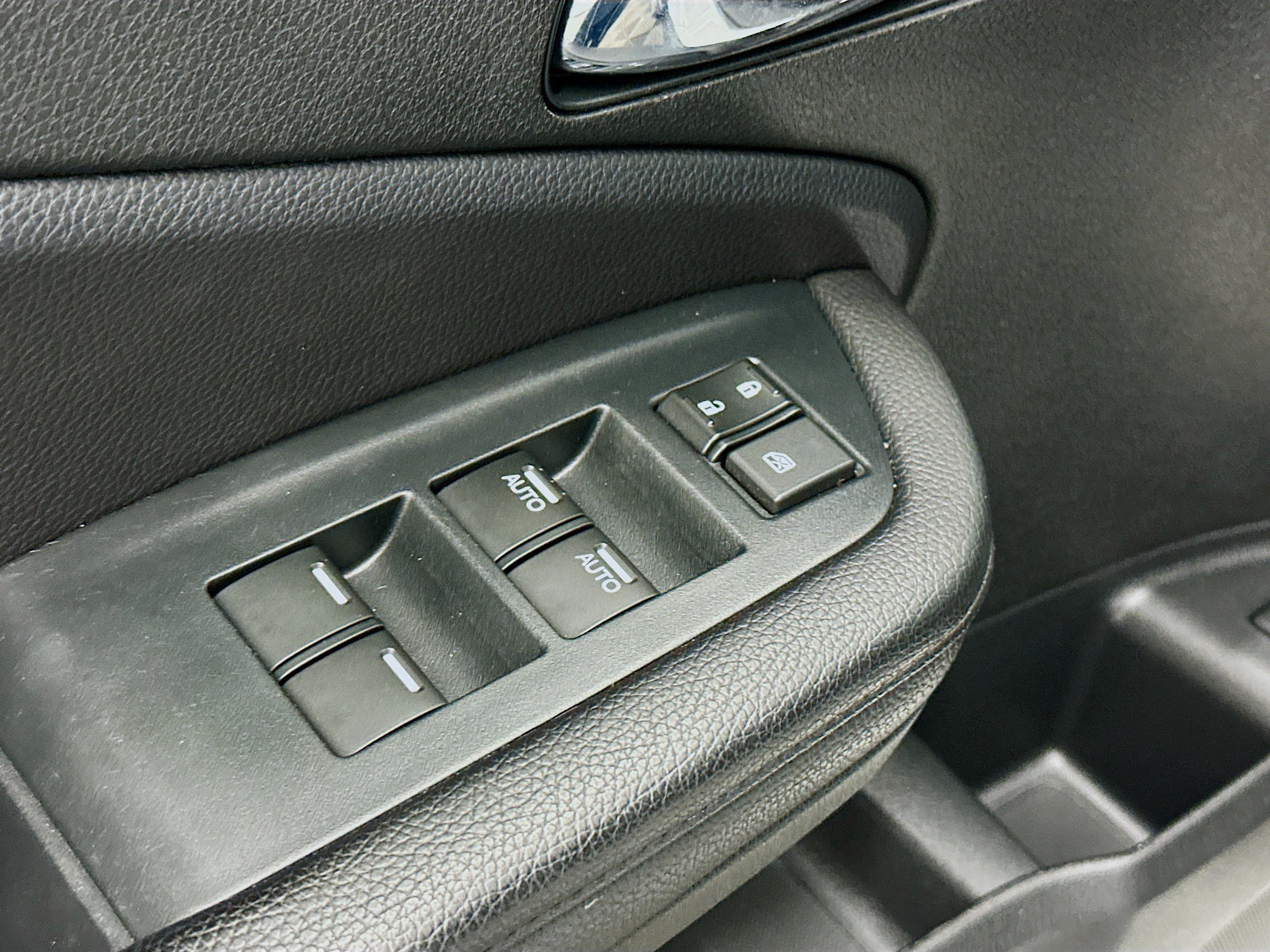 Used 2022 Honda Pilot Sport image 15