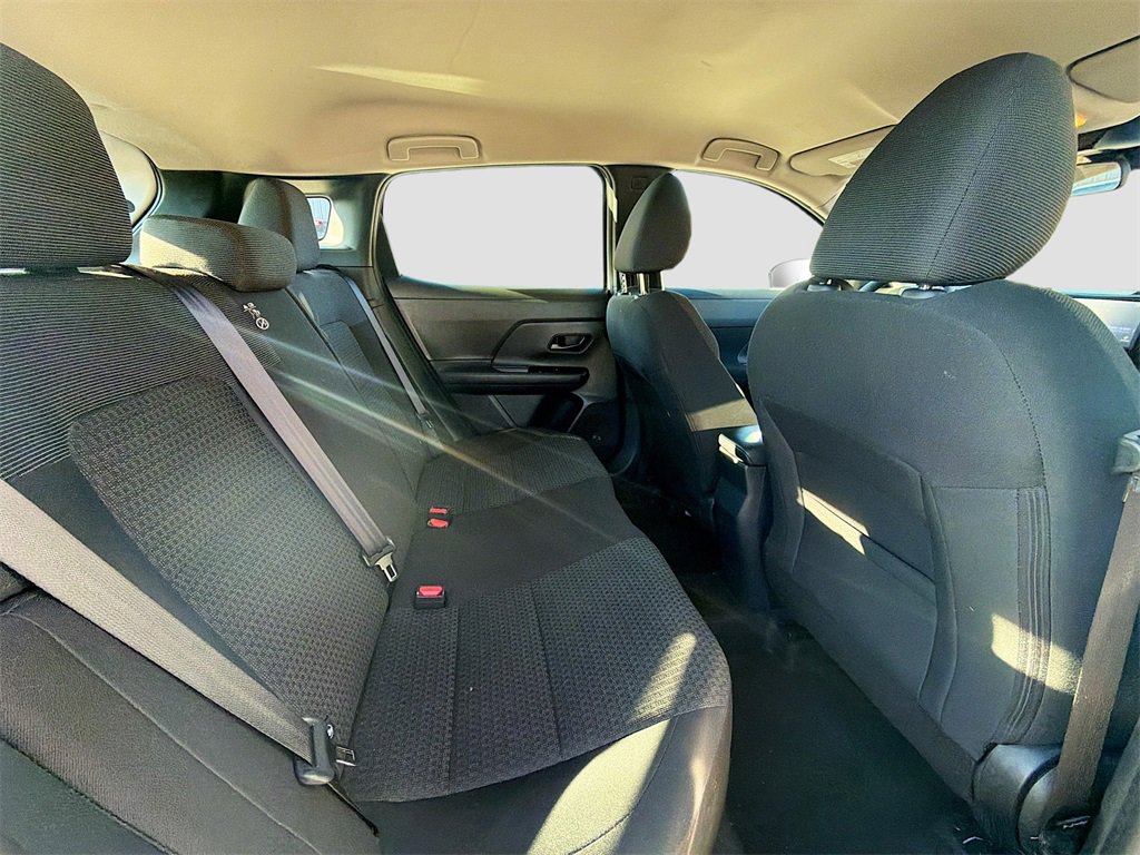 Used 2025 Nissan Kicks S image 27