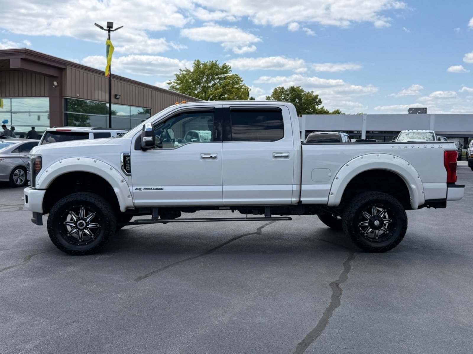 Used 2019 Ford F350 Platinum w/ Platinum Ultimate Package AWD/4WD image 5