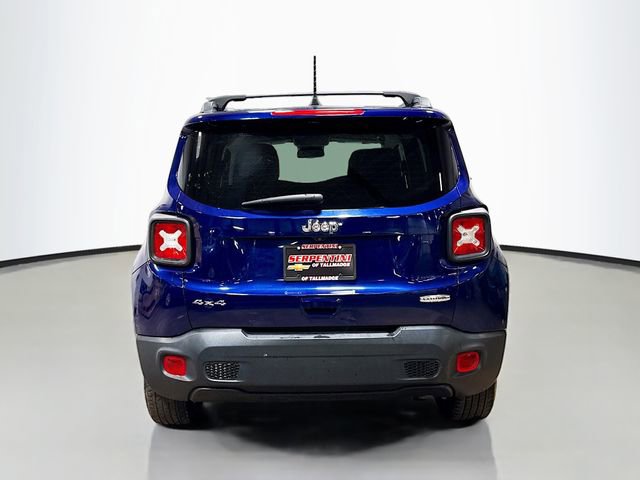 Used 2019 Jeep Renegade Latitude w/ Cold Weather Group AWD/4WD image 6