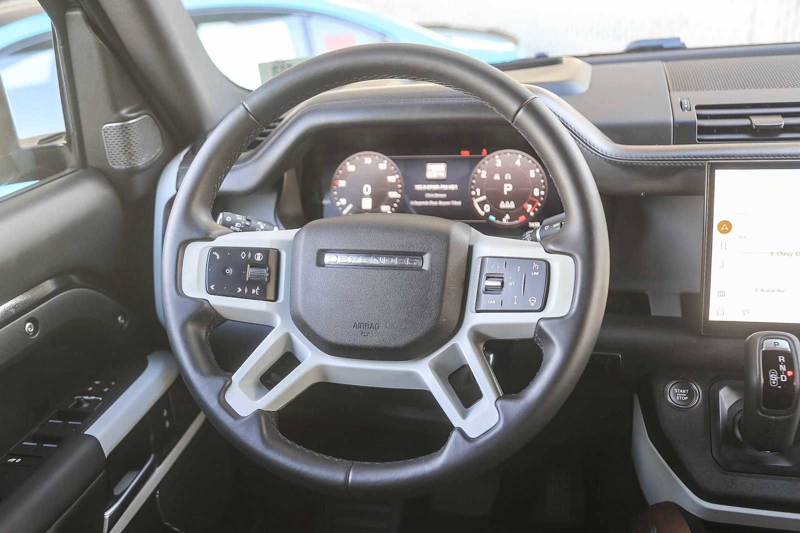 Used 2024 Land Rover Defender 110 SE image 12