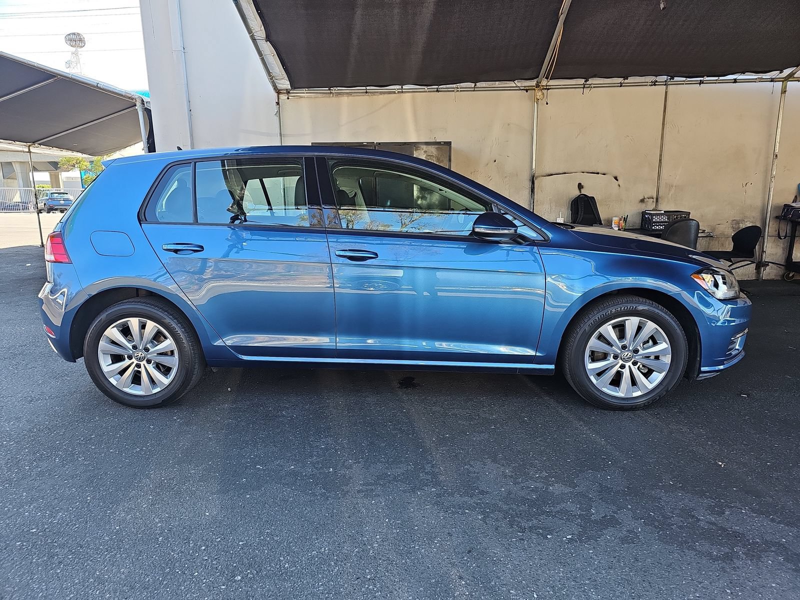 Used 2021 Volkswagen Golf 4-Door FWD image 4