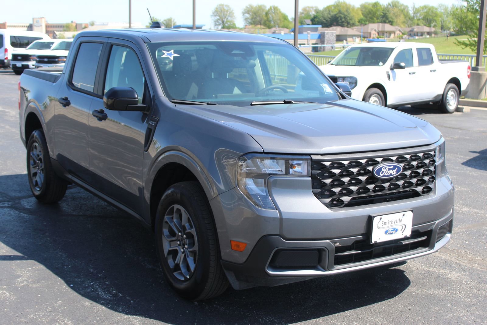 New 2025 Ford Maverick XLT w/ XLT Luxury Package FWD image 9