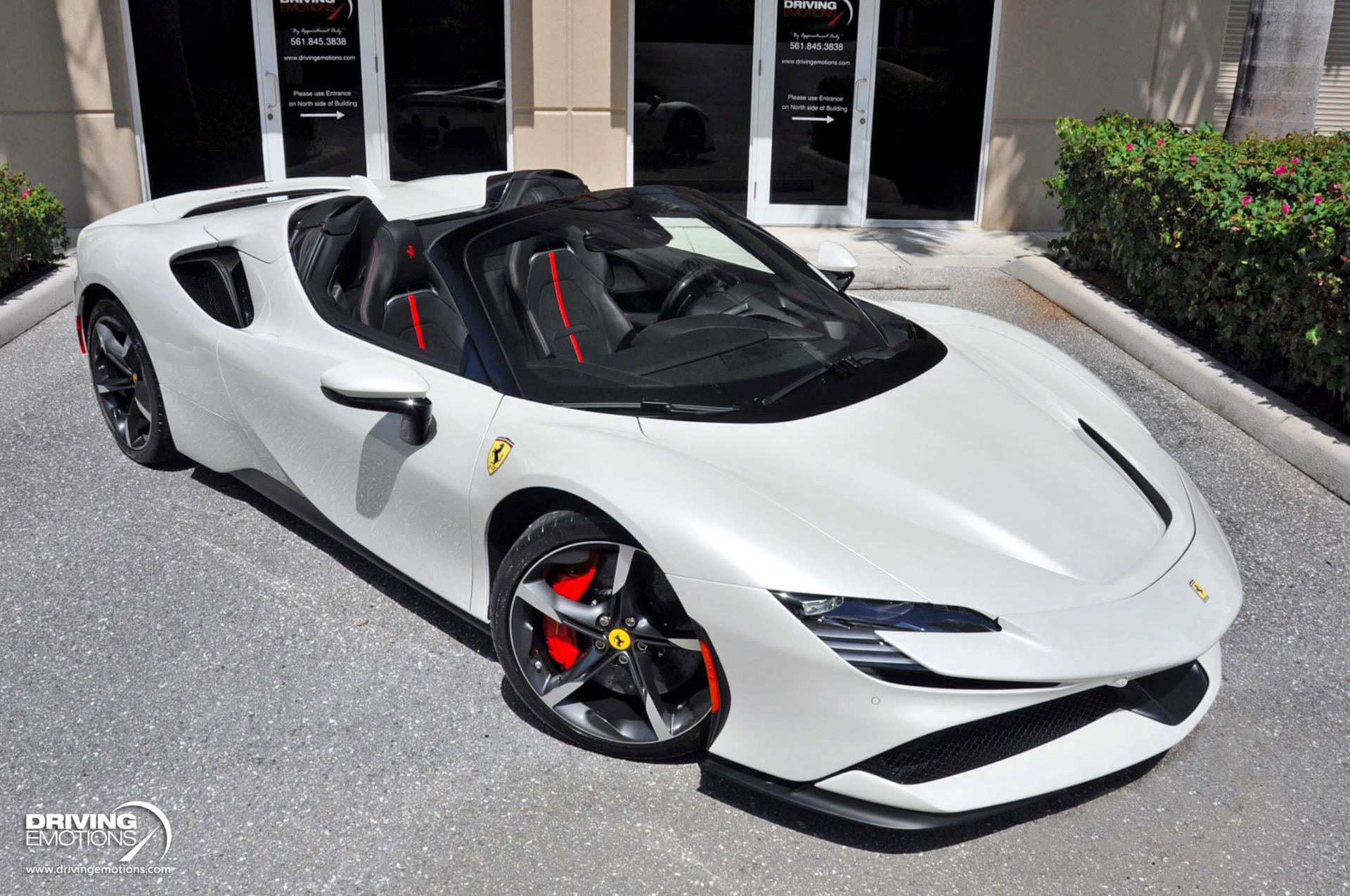 Used 2024 Ferrari SF90 Spider image 2