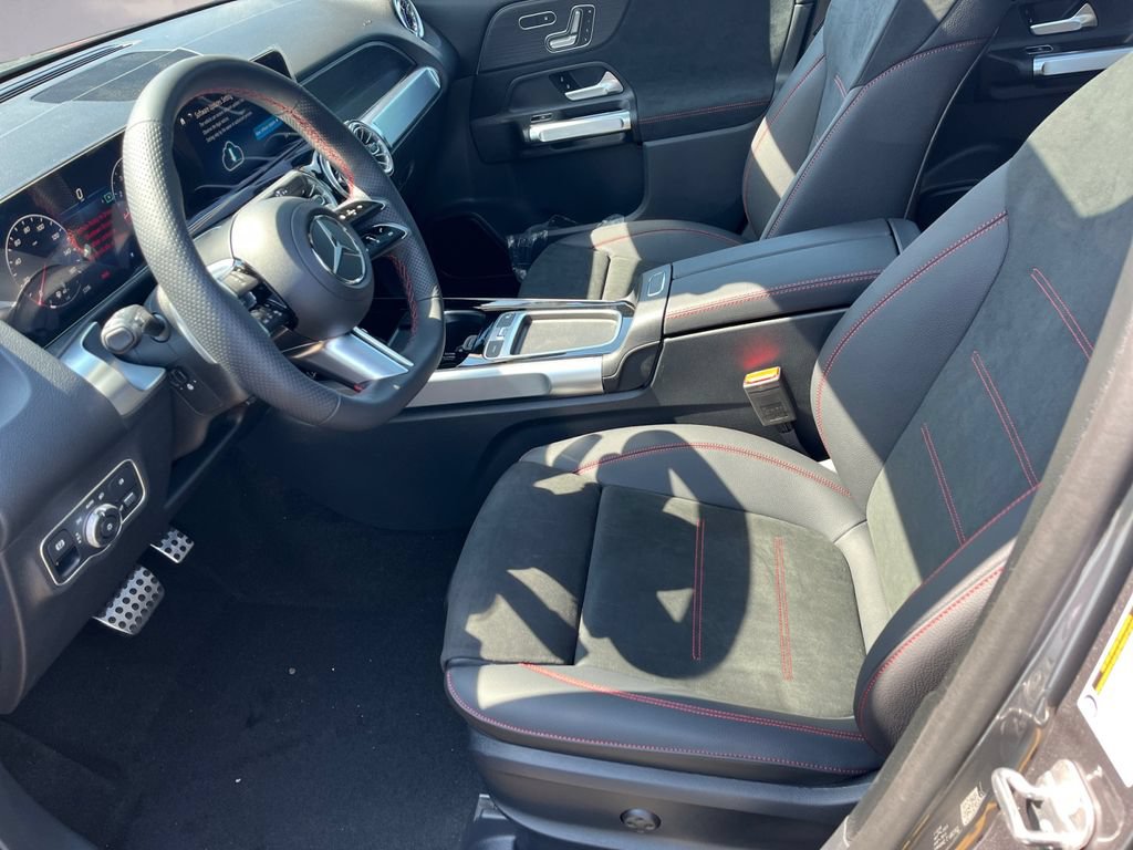 New 2026 Mercedes-Benz GLB 250 4MATIC image 6