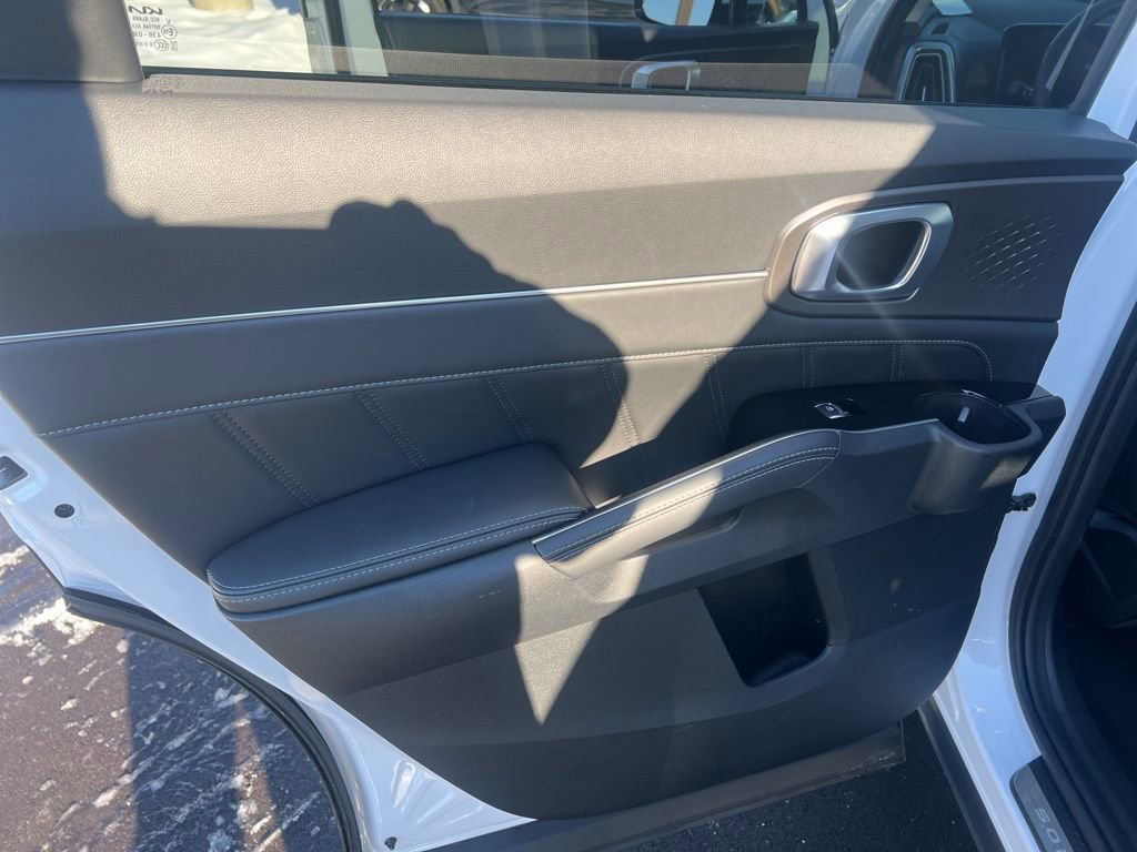 Certified 2024 Kia Sorento SX image 11