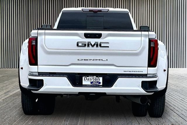Used 2025 GMC Sierra 3500 Denali Ultimate AWD/4WD image 4