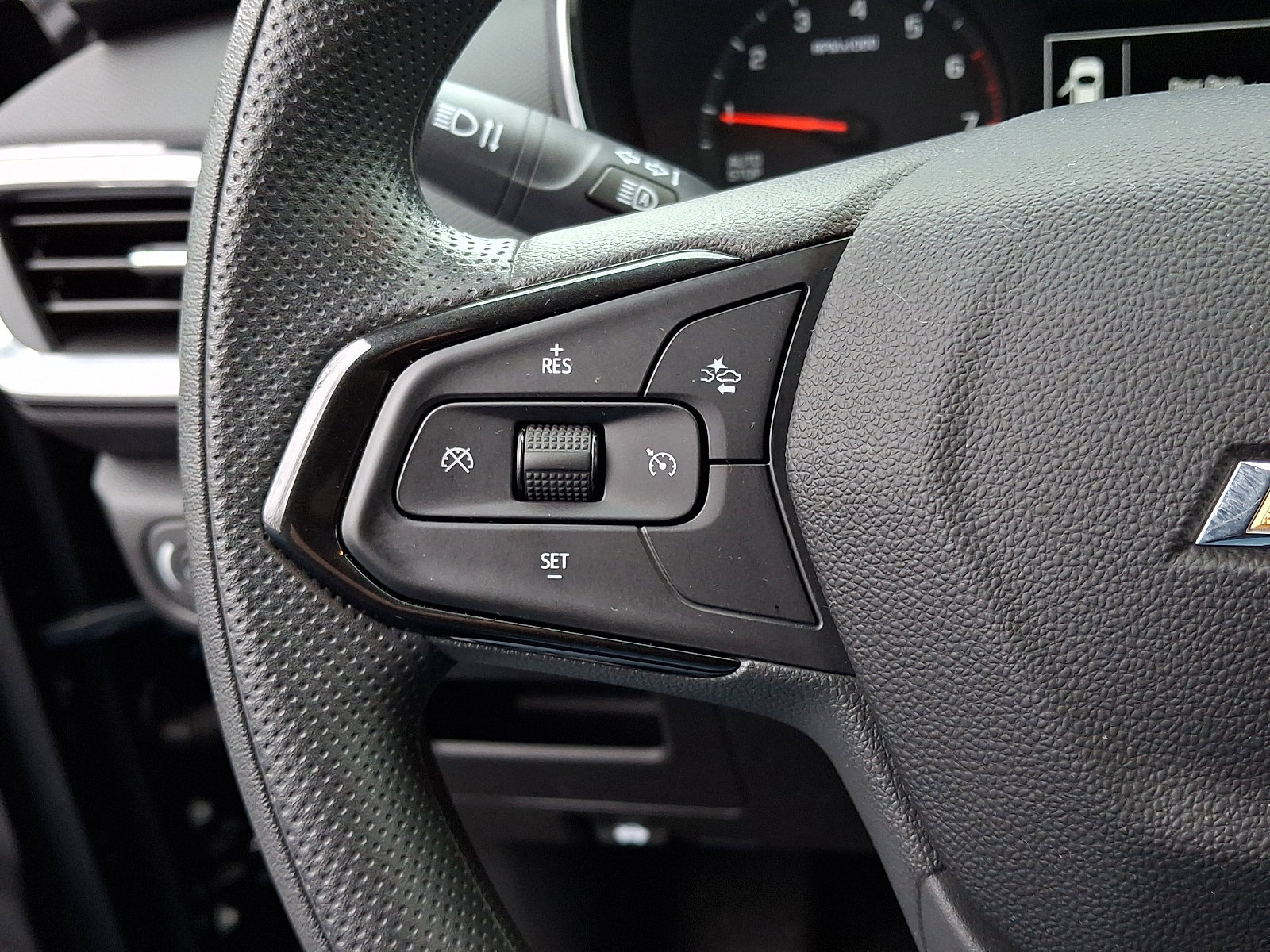 Certified 2023 Chevrolet TrailBlazer LT w/ Convenience Package image 21