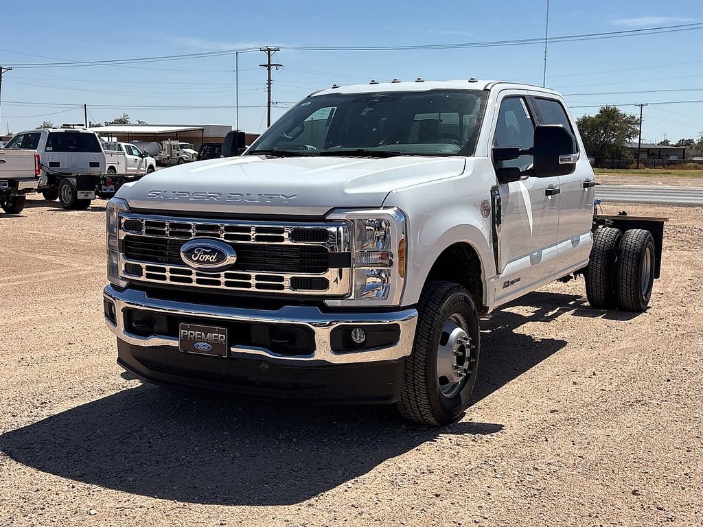 New 2026 Ford F350 XL w/ XL Chrome Package AWD/4WD image 4