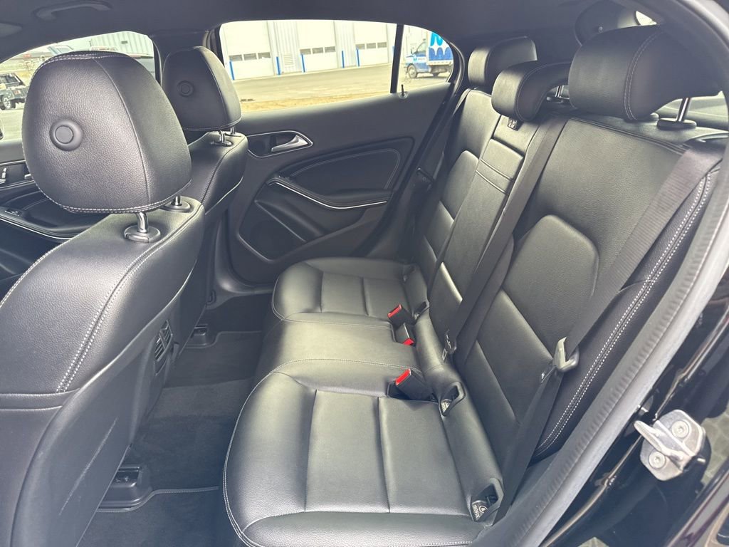 Used 2018 Mercedes-Benz GLA 250 4MATIC image 32