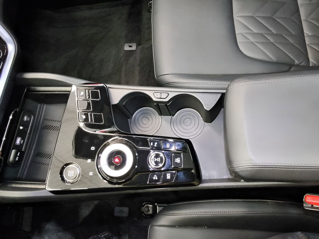 Used 2025 Kia Sportage X-Line image 21