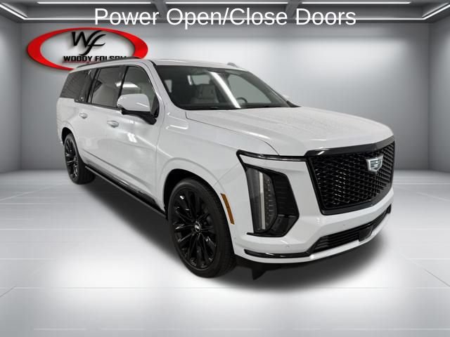 Used 2026 Cadillac Escalade ESV Platinum Sport w/ LPO, ONYX Package AWD/4WD image 3