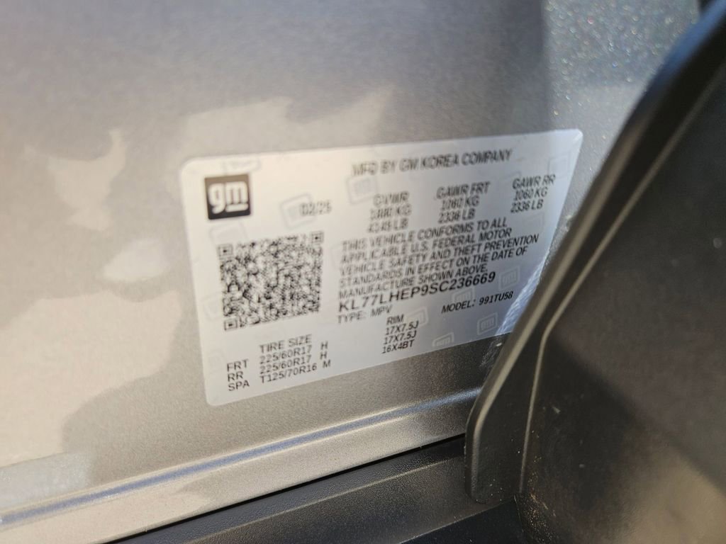 Used 2025 Chevrolet Trax LT w/ LT Convenience Package FWD image 31