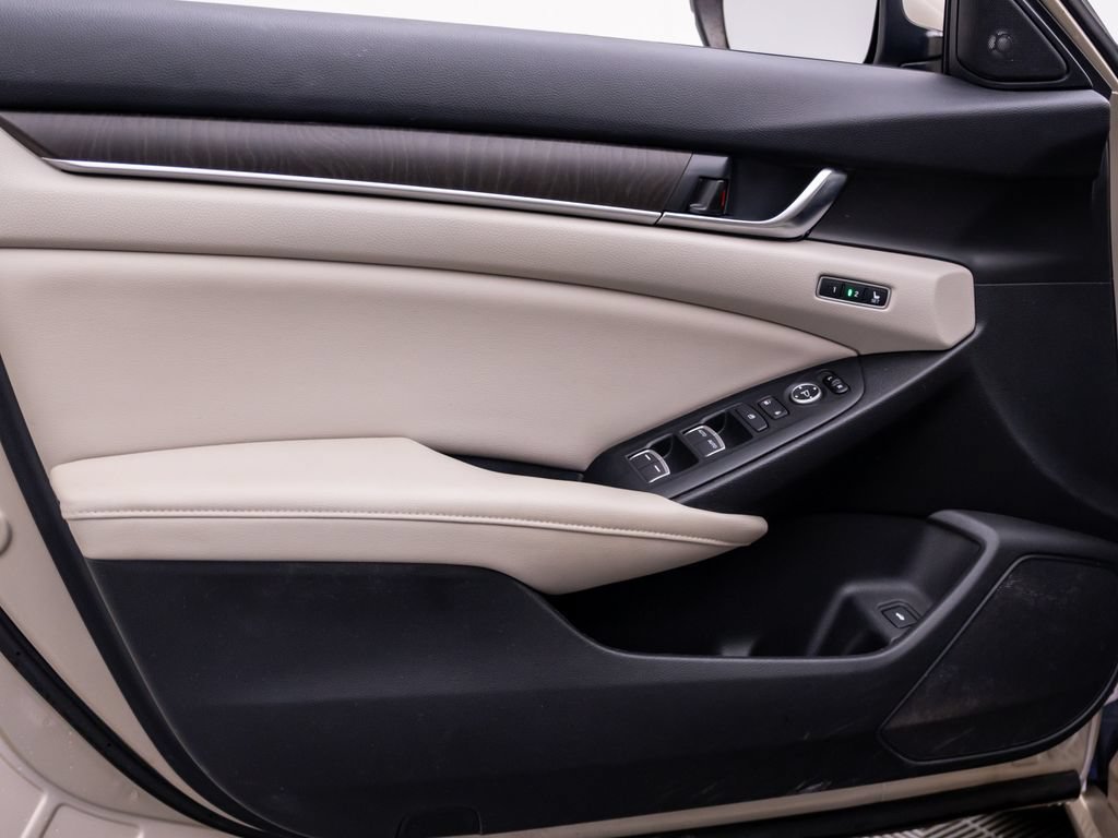 Used 2018 Honda Accord EX-L image 14