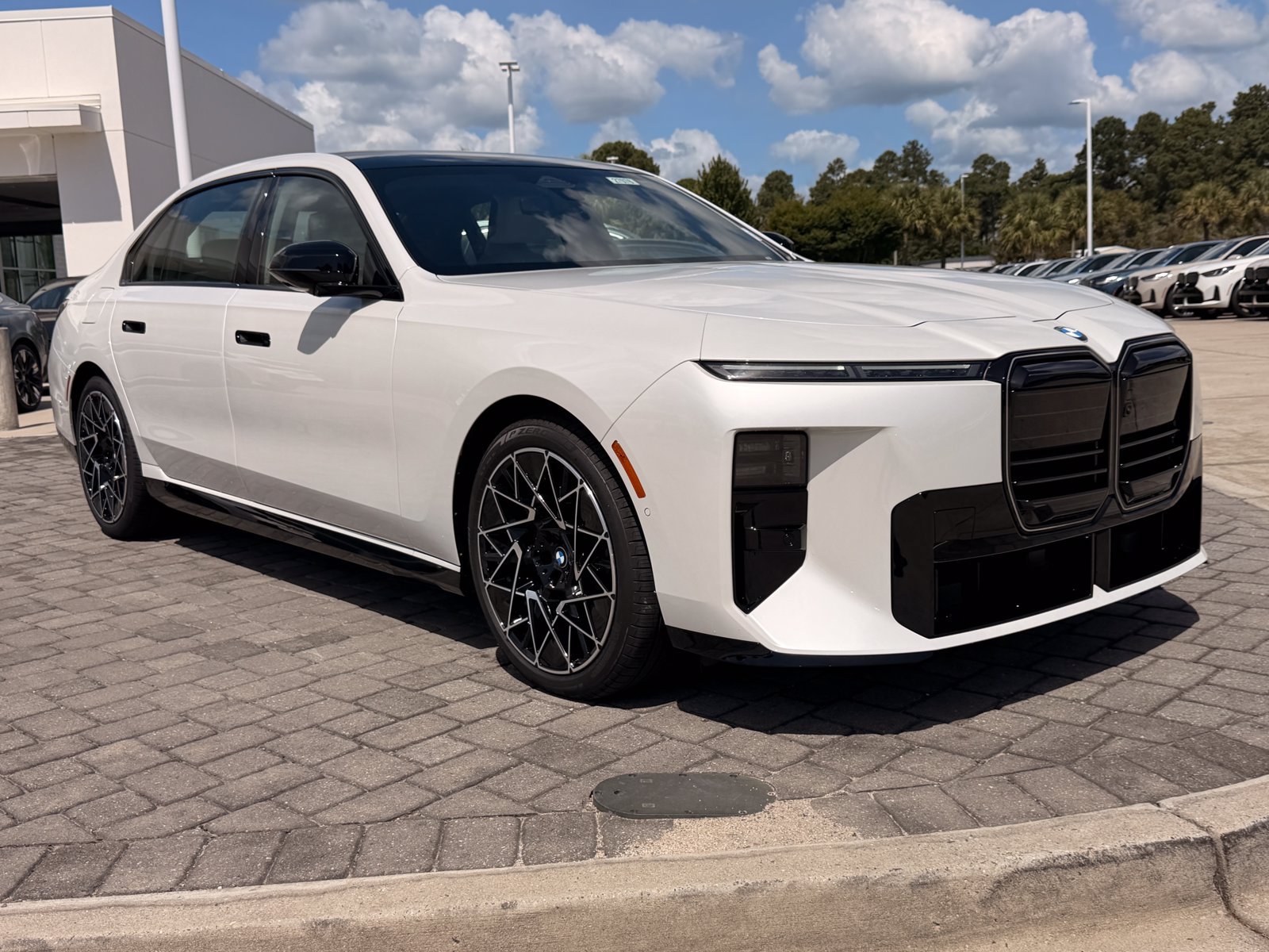 New 2027 BMW 740i w/ Executive Package RWD image 6