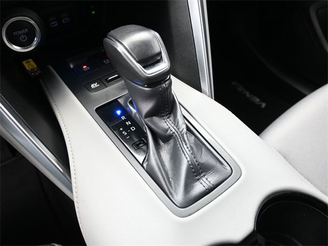 Used 2024 Toyota Venza LE image 30