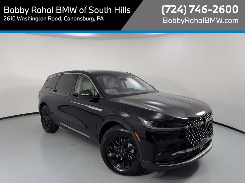 Used 2025 Lincoln Nautilus Premier AWD/4WD image 1