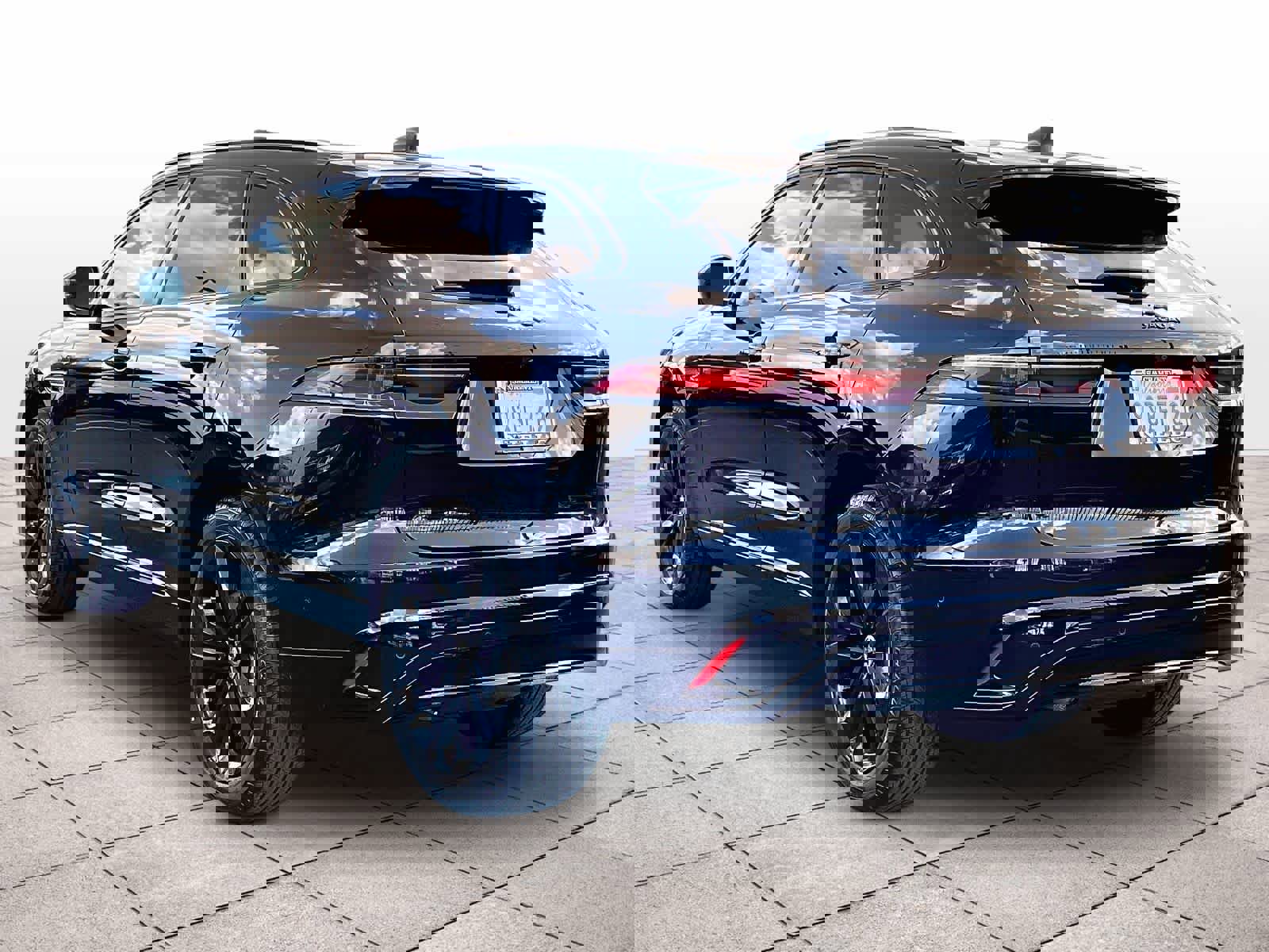 Used 2025 Jaguar F-PACE R-Dynamic S image 14