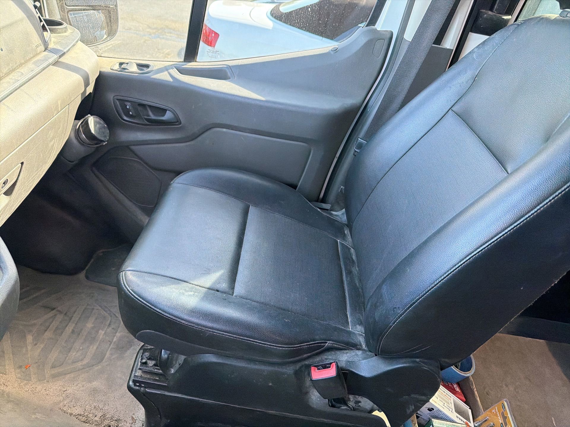 Used 2020 Ford Transit 250 Medium Roof w/ Load Area Protection Package image 15