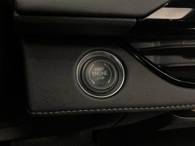 Used 2025 Buick Enclave Avenir w/ Super Cruise Package AWD/4WD image 23
