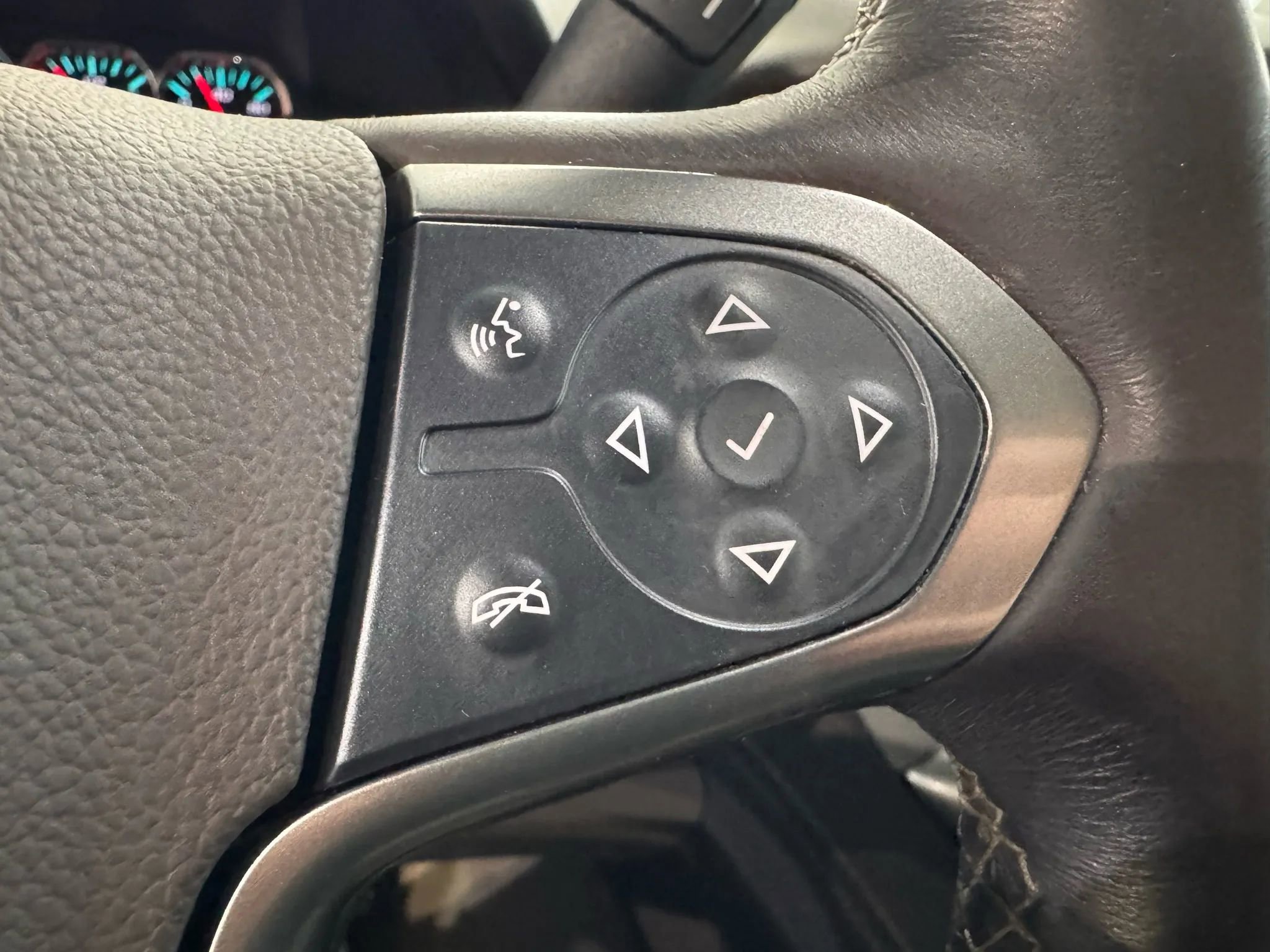 Used 2016 Chevrolet Tahoe LTZ image 35