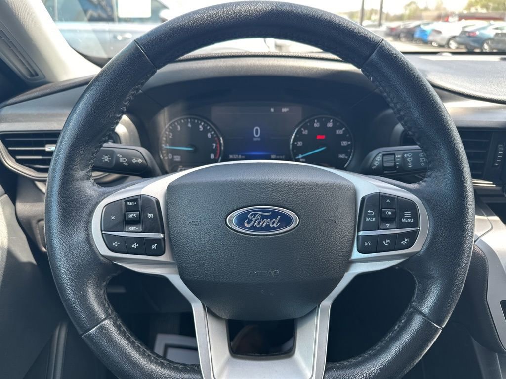 Used 2022 Ford Explorer XLT w/ Class IV Trailer Tow Package AWD/4WD image 28