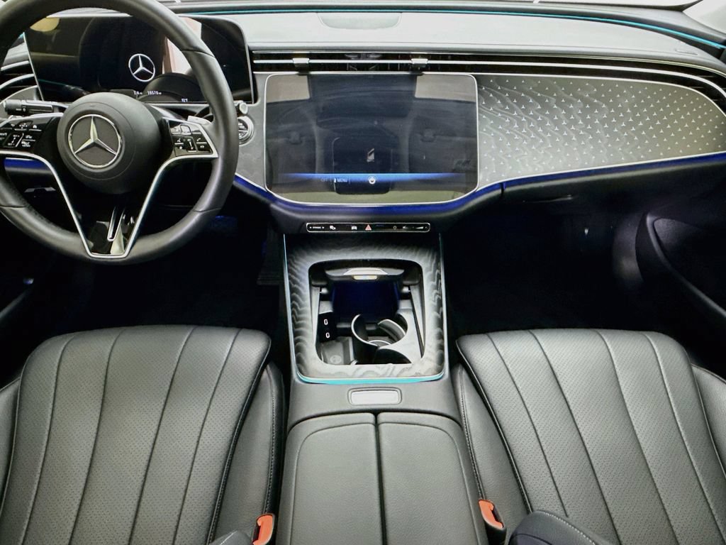 Used 2024 Mercedes-Benz E 350 4MATIC Sedan image 13