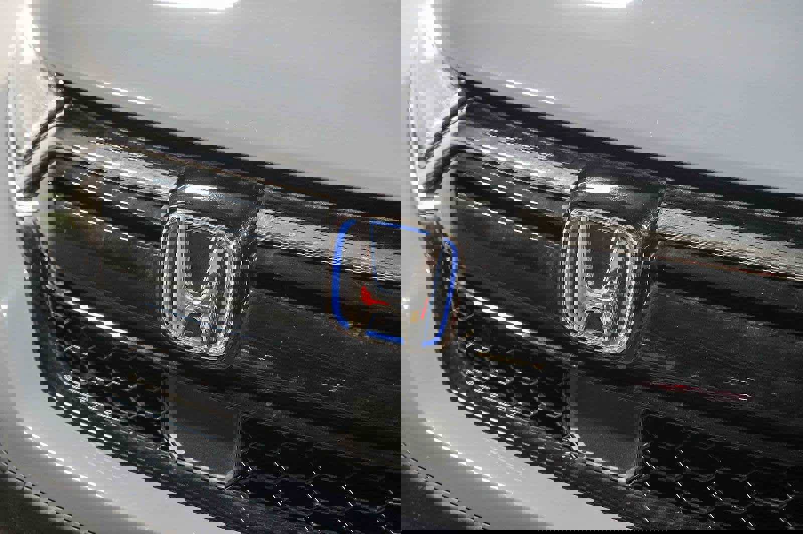 Used 2022 Honda CR-V Touring image 9