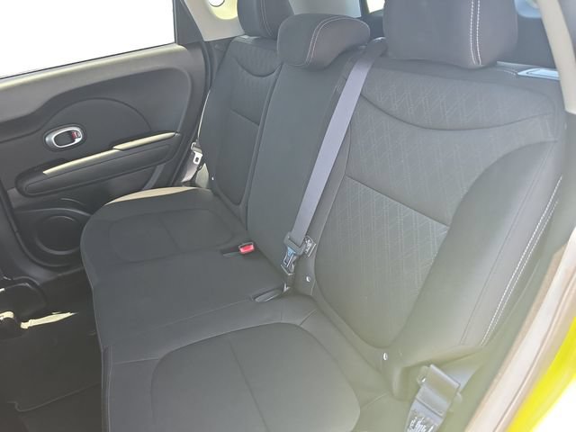 Used 2015 Kia Soul FWD image 15