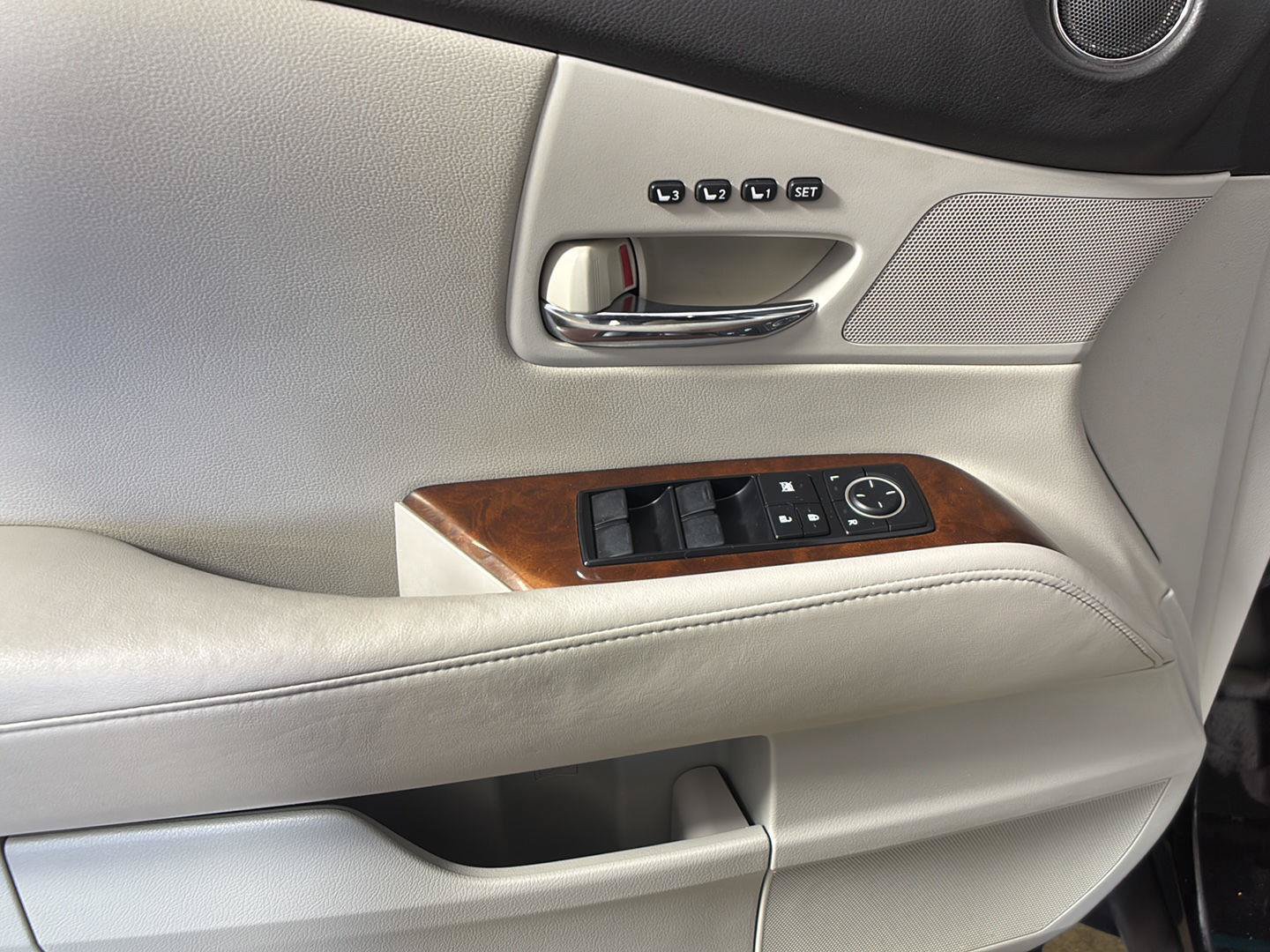 Used 2010 Lexus RX 350 AWD image 26