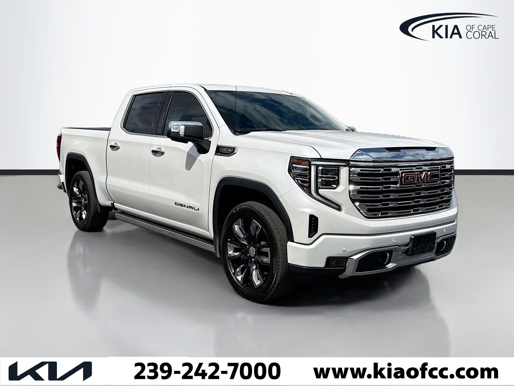 Used 2023 GMC Sierra 1500 Denali w/ Denali Reserve Package image 7