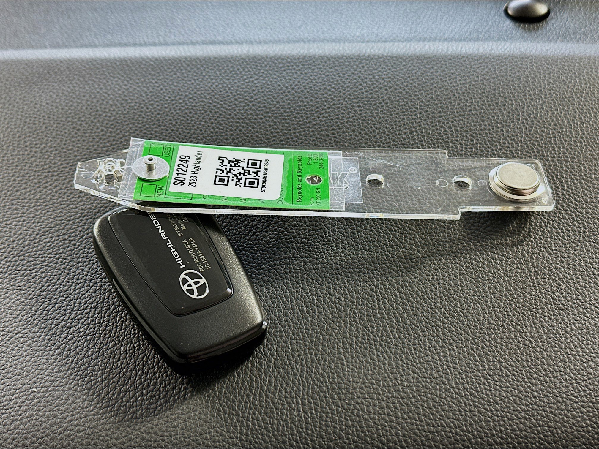 Used 2023 Toyota Highlander XLE image 33