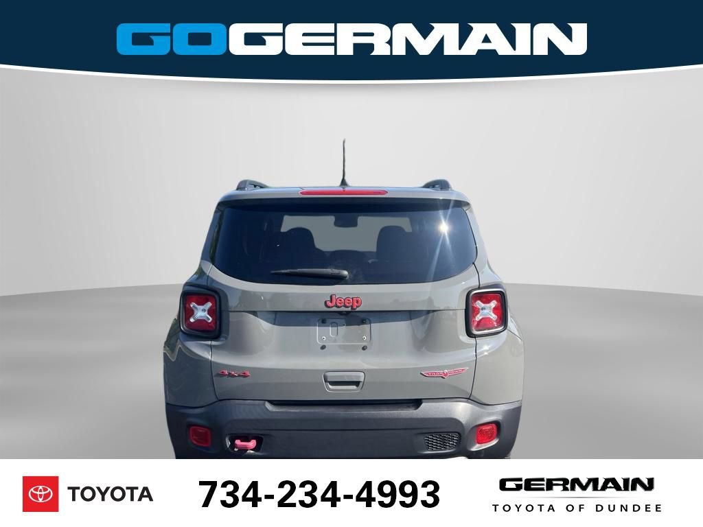 Used 2021 Jeep Renegade Trailhawk w/ Sun & Sound Group AWD/4WD image 9