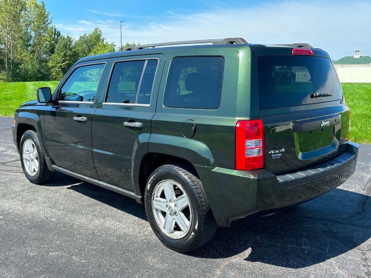 Used 2010 Jeep Patriot Sport w/ Tire & Wheel Group AWD/4WD image 6