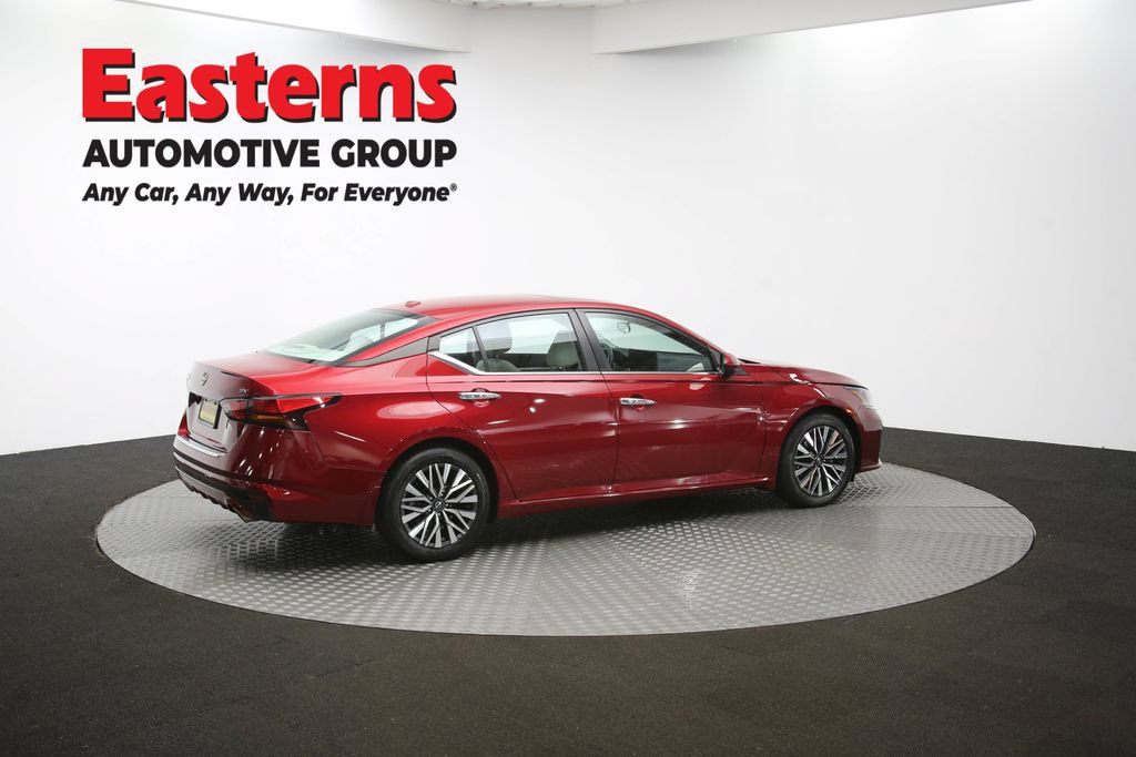 Used 2023 Nissan Altima 2.5 SV w/ SV Premium Package FWD image 42