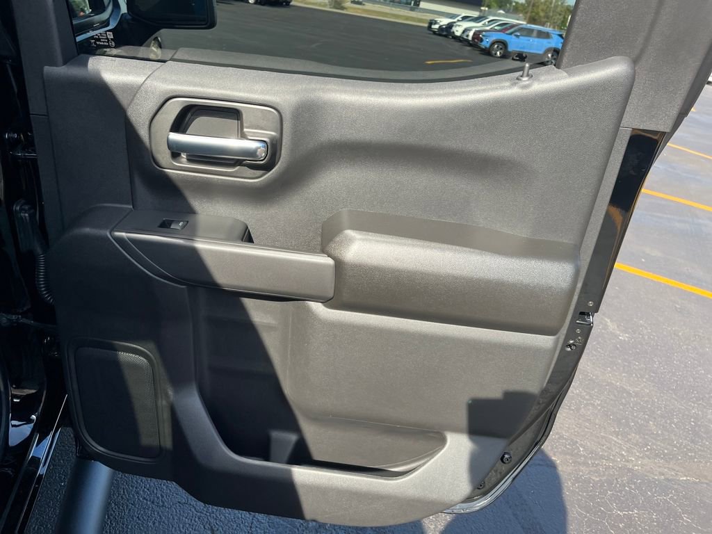 New 2026 Chevrolet Silverado 1500 Custom w/ Turbomax Blackout Package image 25