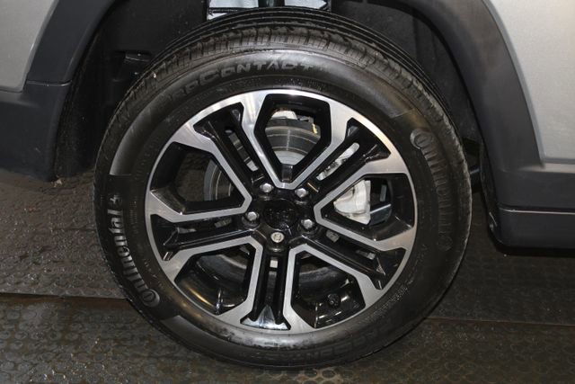 Used 2024 Jeep Compass Limited AWD/4WD image 33