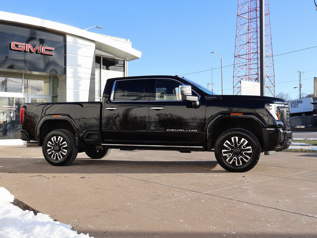 Used 2024 GMC Sierra 2500 Denali Ultimate w/ Max Trailering Package image 8