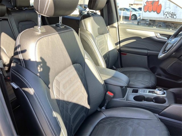 Used 2023 Ford Escape Platinum w/ Premium Technology Package image 26