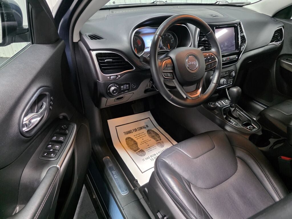 Used 2020 Jeep Cherokee Limited AWD/4WD image 6