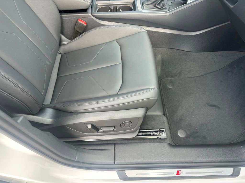 New 2025 Audi Q3 2.0T Premium Plus w/ Premium Plus Package image 31