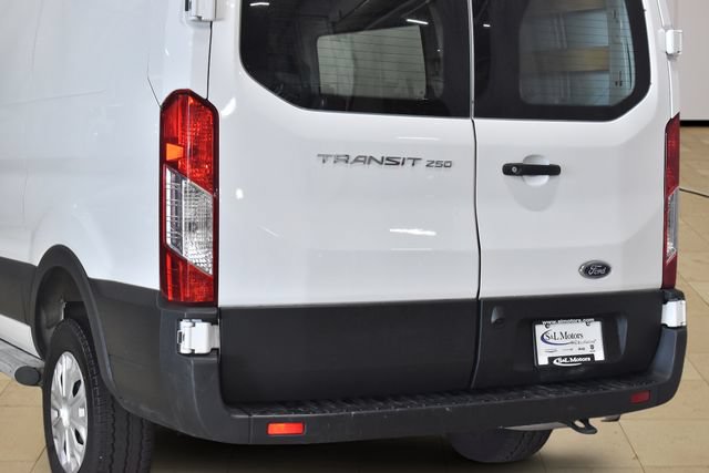 Used 2025 Ford Transit 250 Low Roof w/ Exterior Upgrade Package RWD image 27