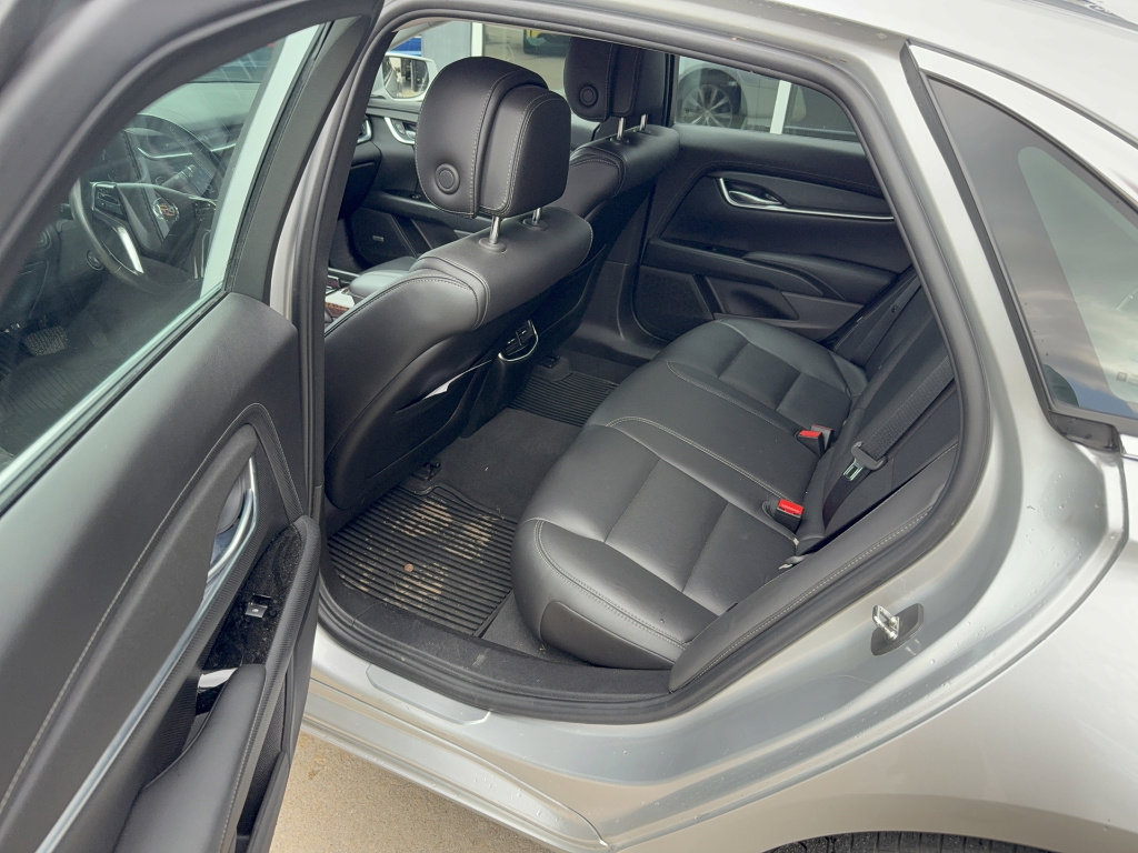 Used 2014 Cadillac XTS image 6