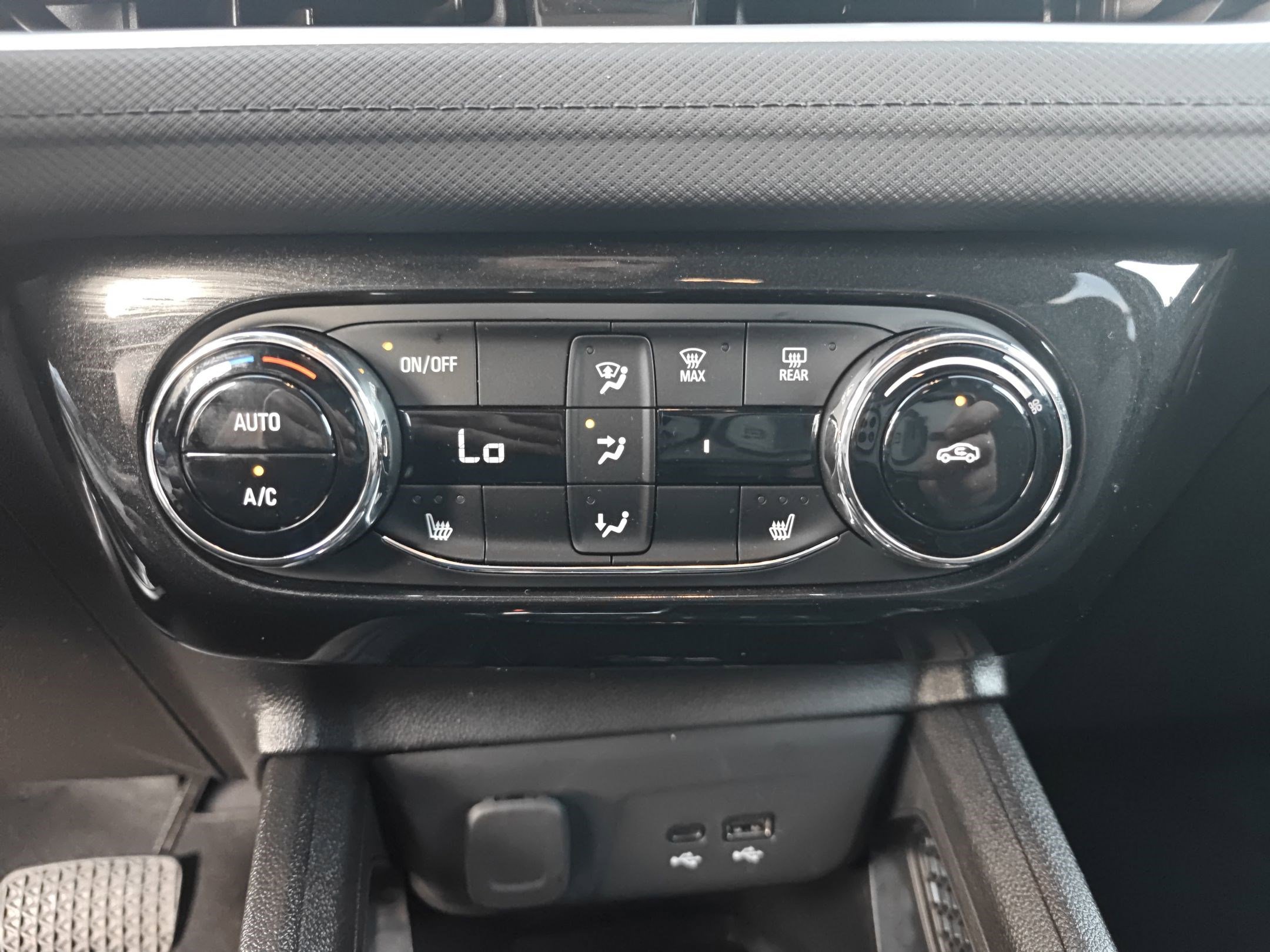 Certified 2026 Chevrolet TrailBlazer LT w/ Convenience Package FWD image 15