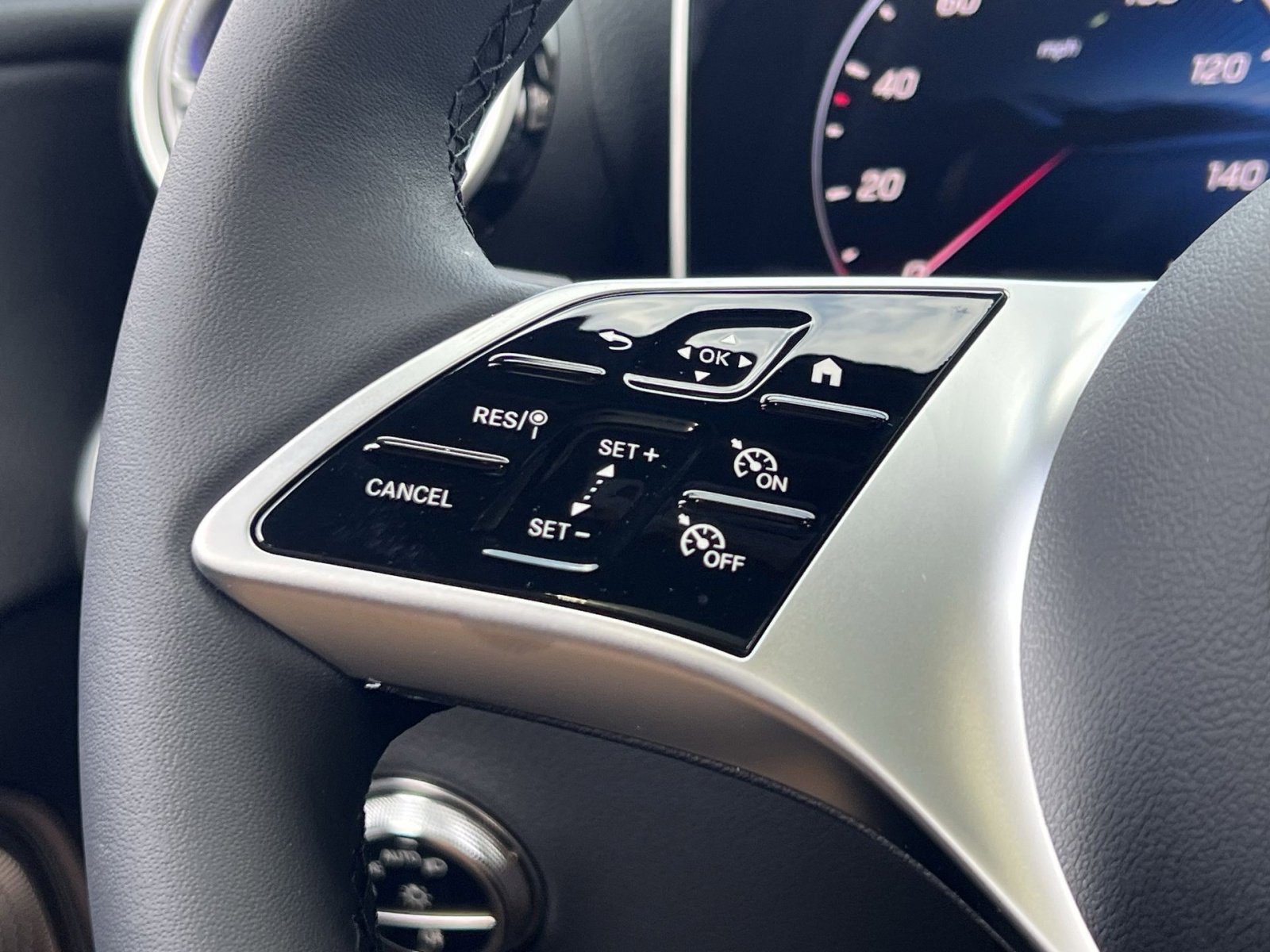 New 2026 Mercedes-Benz GLC 300 4MATIC image 29