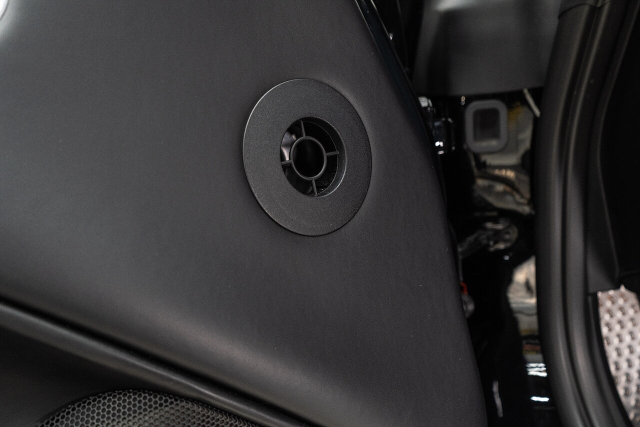 Used 2014 Ferrari F12 Berlinetta RWD image 81